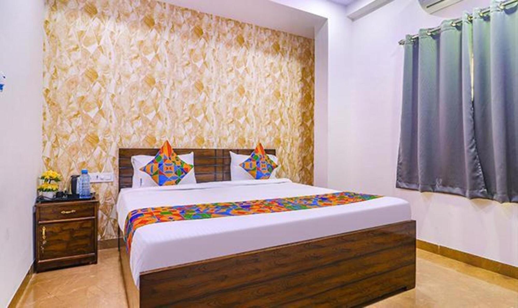 Fabexpress The Dream Elite - Nr Golconda Fort, Manikonda Haïdarabad Extérieur photo