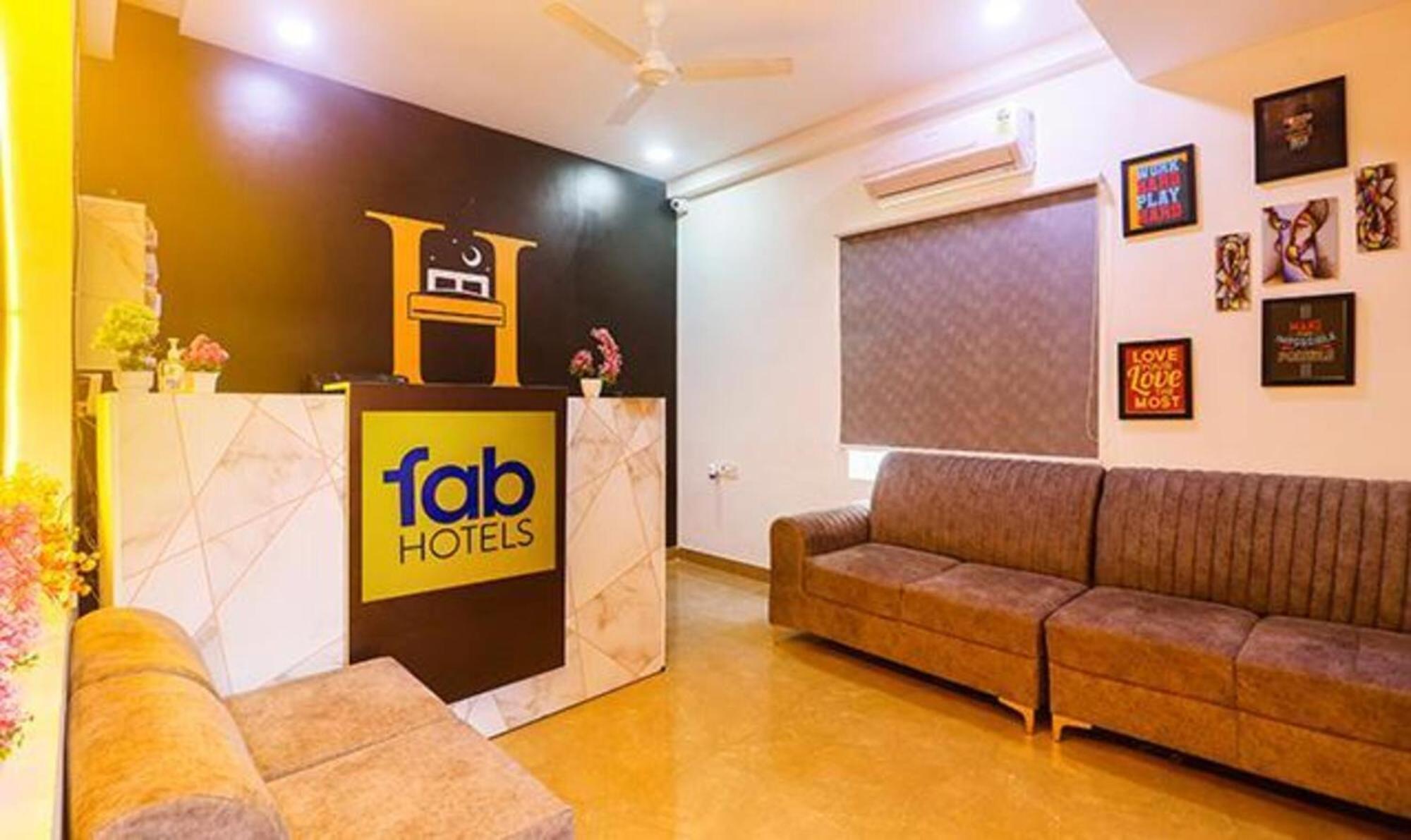 Fabexpress The Dream Elite - Nr Golconda Fort, Manikonda Haïdarabad Extérieur photo